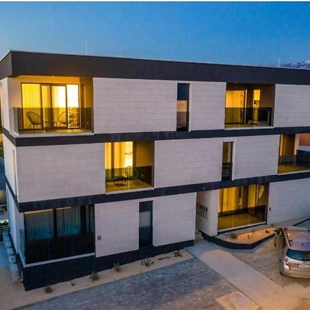נובליה Apartments House Novel מראה חיצוני תמונה