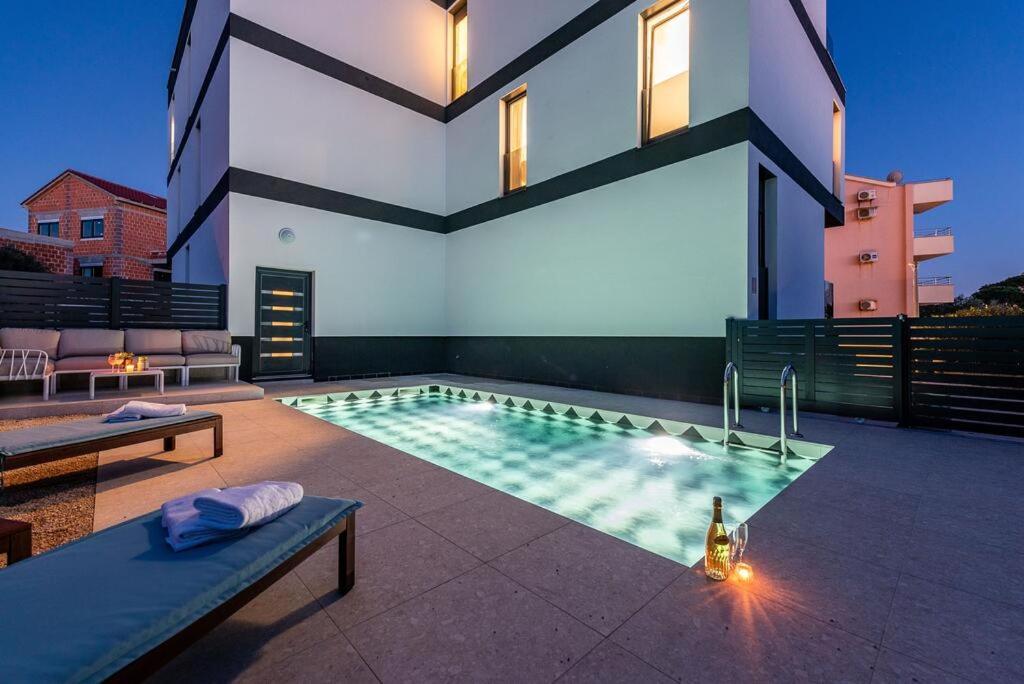נובליה Apartments House Novel מראה חיצוני תמונה
