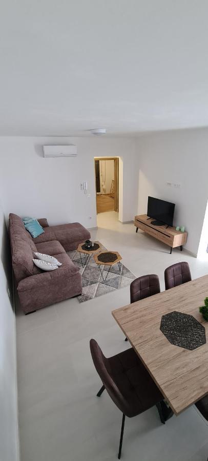 נובליה Apartments House Novel מראה חיצוני תמונה