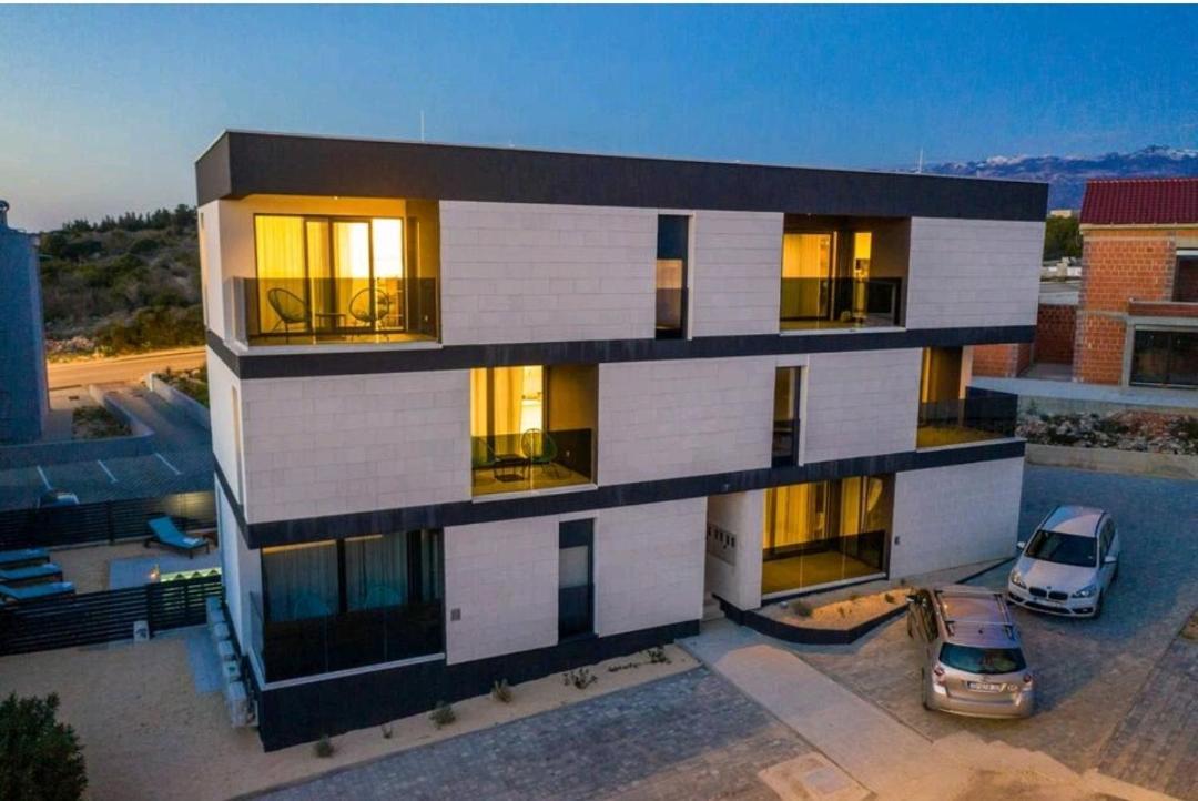 נובליה Apartments House Novel מראה חיצוני תמונה