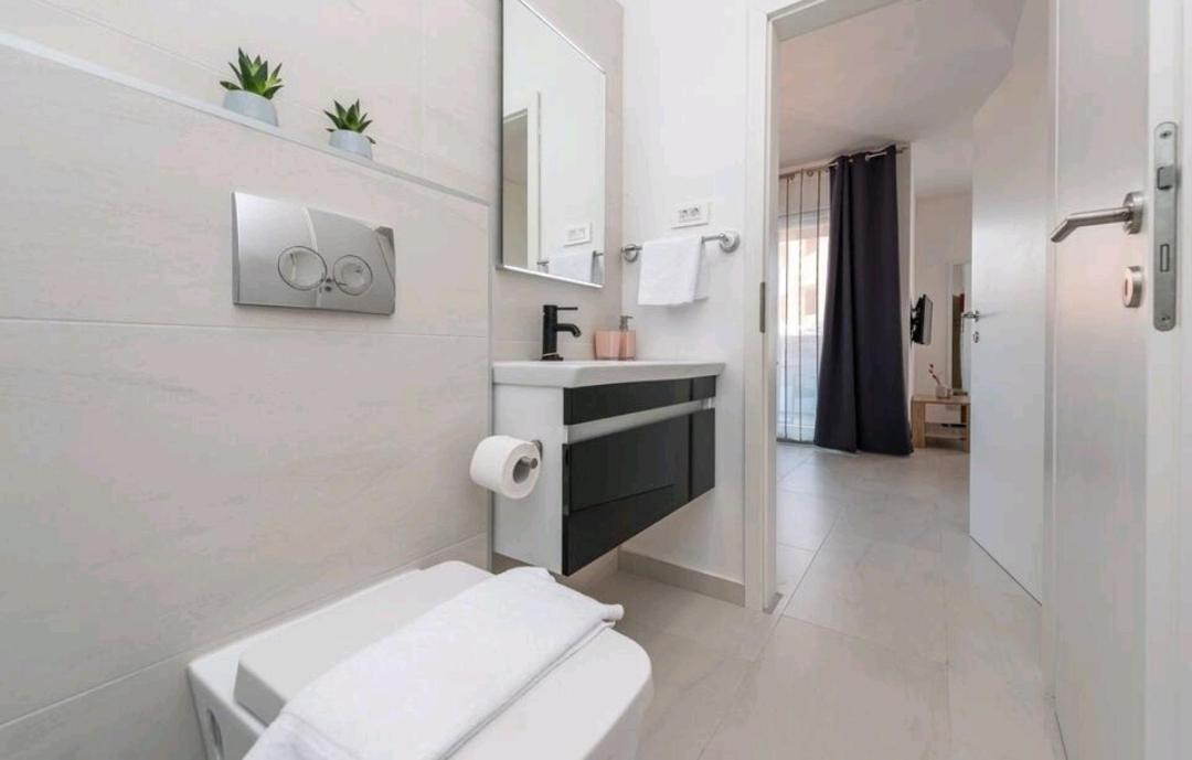 נובליה Apartments House Novel מראה חיצוני תמונה